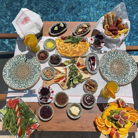 Ariel Hotel Алачати Экстерьер фото